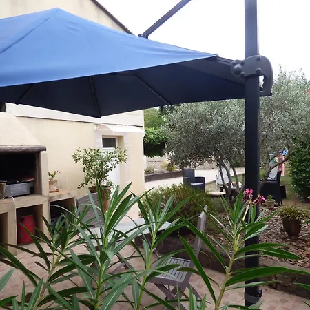 D'hotes Entre Provence Et Camargue Bed & Breakfast Beaucaire (Gard)