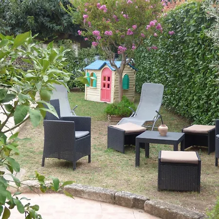 Bed & Breakfast D'hotes Entre Provence Et Camargue 3*