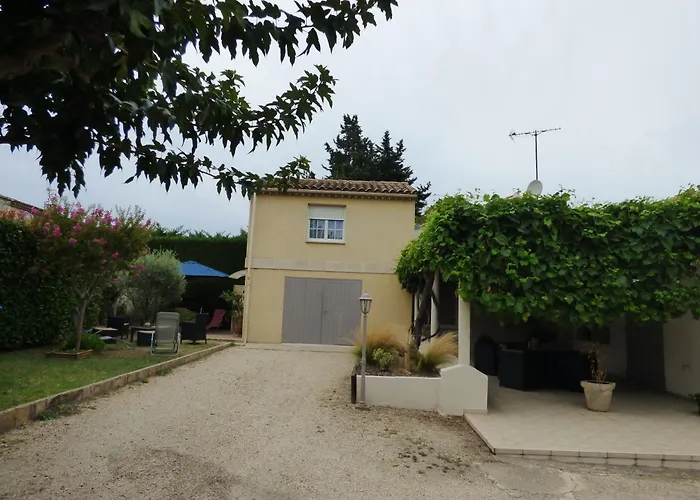 D'hôtes Entre Provence Et Camargue Beaucaire (Gard)